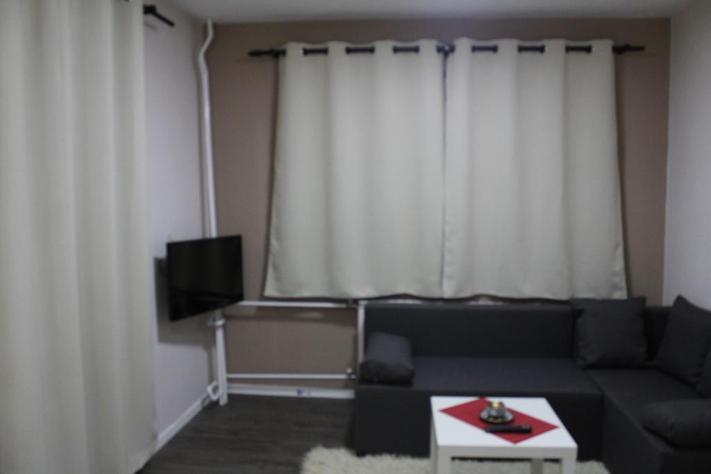 Villa Flora Guesthouse Kruševo Extérieur photo