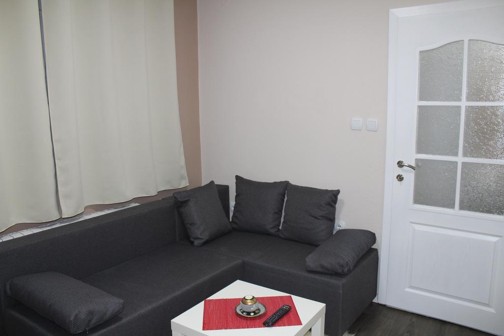 Villa Flora Guesthouse Kruševo Extérieur photo