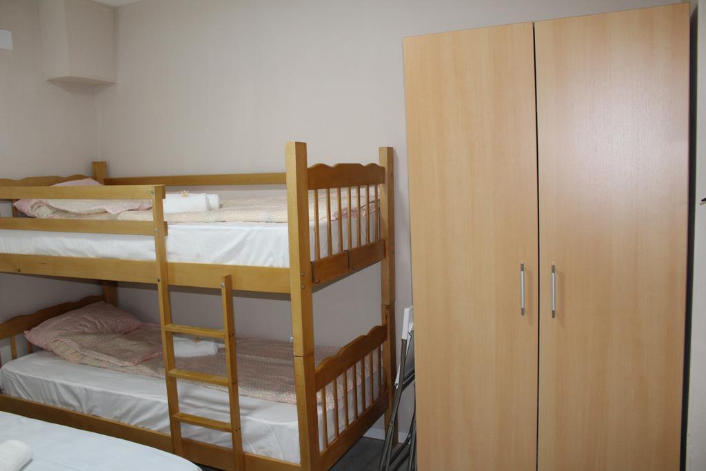 Villa Flora Guesthouse Kruševo Extérieur photo