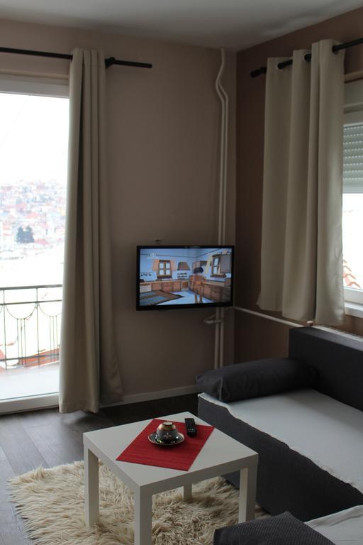 Villa Flora Guesthouse Kruševo Extérieur photo